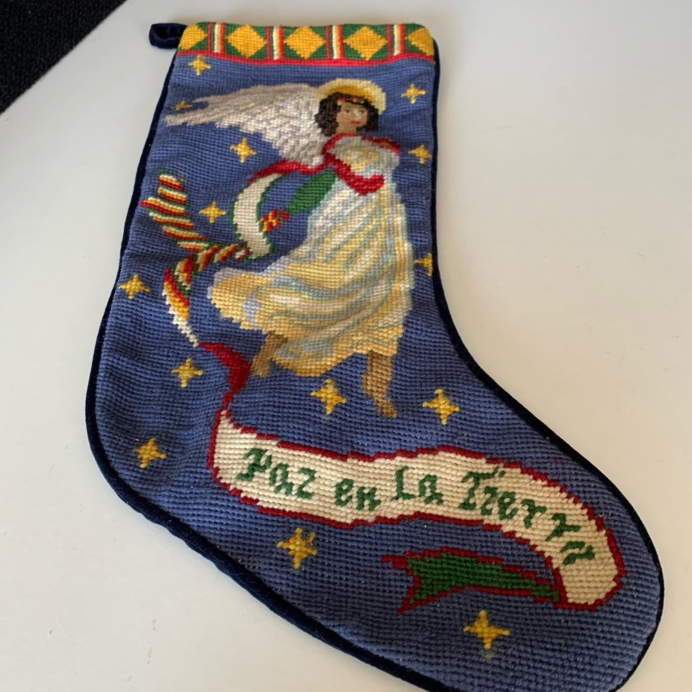 Needlepoint Blue Christmas Stocking Paz En La tierra Peace Petit Four. Complete
